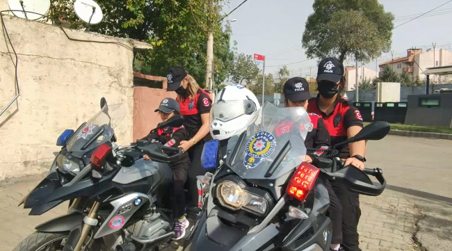 7 yaşındaki Ebru'nun polislik hayali gerçek oldu