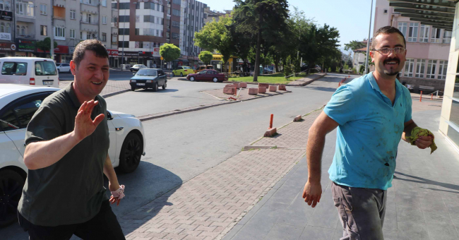 Acemi kasaplar yine iş başında