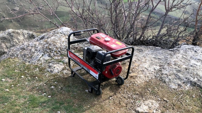 Define ararken patlama meydana geldi