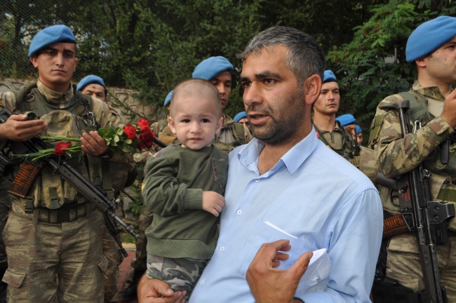 Gümüşhaneliler Mehmetçiği bağrına bastı