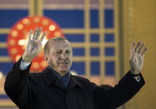 Vatandaşlar Cumhurbaşkanlığı Külliyesi'nde toplandı