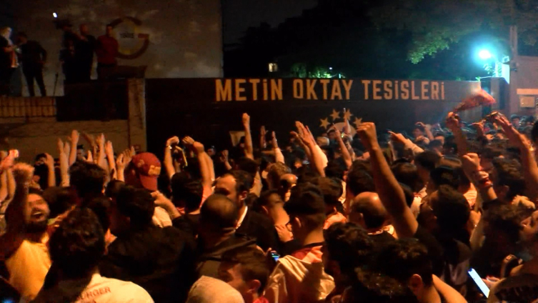 Galatasaray kafilesi İstanbul'da