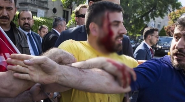 Amerikan polisinin Washington olaylarındaki çelişkileri