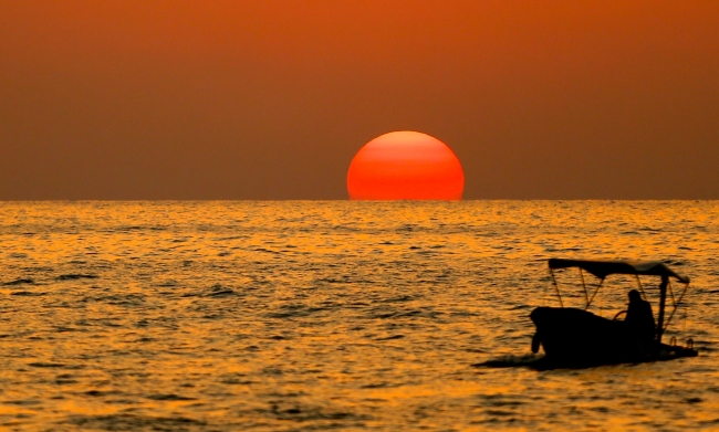 Akçakoca'da gün batımında kartpostallık görüntüler ortaya çıktı