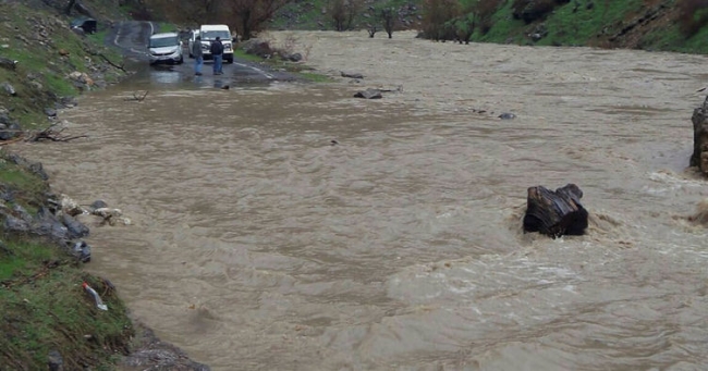 İran'da sel felaketi