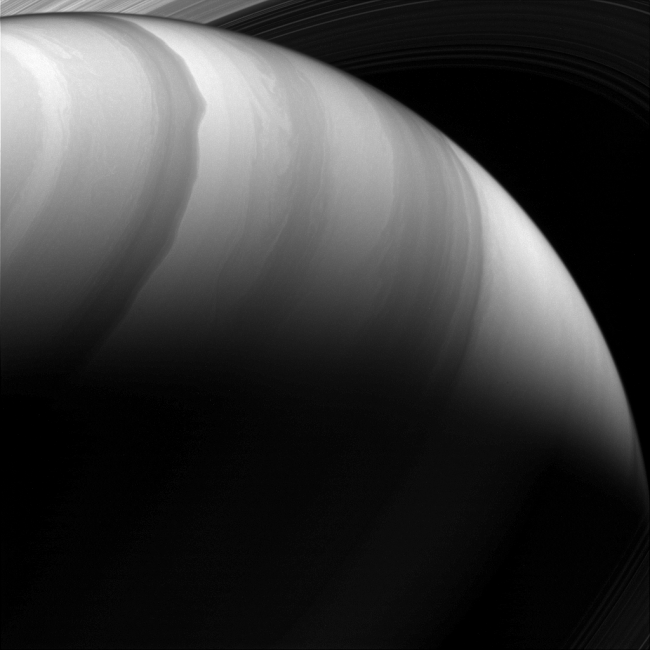 Cassini, Satürn'ün halkaları arasında
