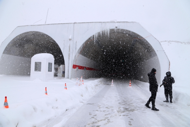 Dünyanın en uzun dördüncü tüneli Ovit yarın açılıyor