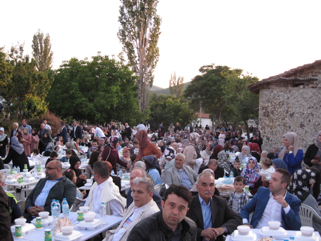 YTB Batı Trakya'da iftar verdi