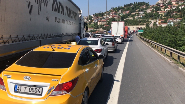 Anadolu Otoyolu'nda zincirleme trafik kazası