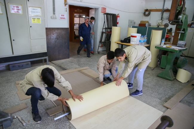 Liseli gençler tatil yerine üretimi seçti