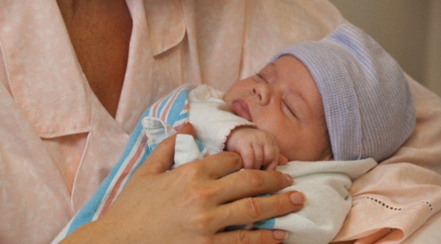 Uluslararası araştırmalar anne sütünün önemini ortaya koyuyor