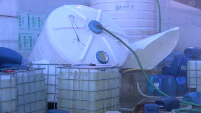 Fabrikanın çamaşır suyu kazanı patladı: 2 kişi kokudan etkilendi