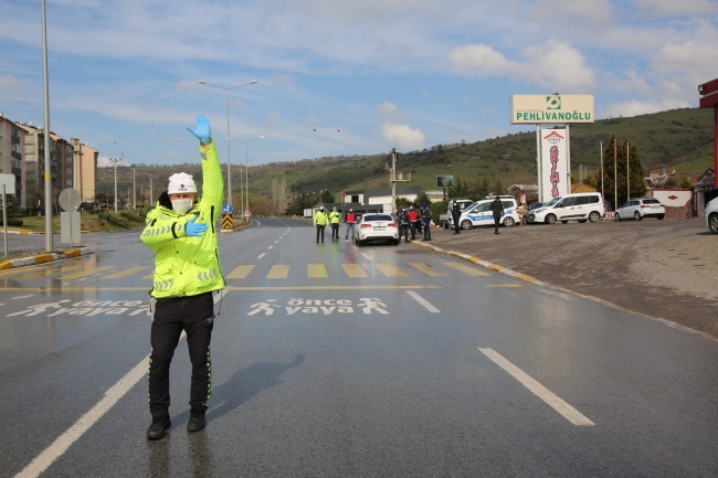 Huzur uygulamasında aranan 364 kişi yakalandı