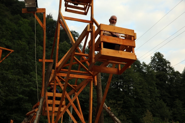 Rize'nin 165 yıllık bayram eğlencesi: Ahşap dönme dolap