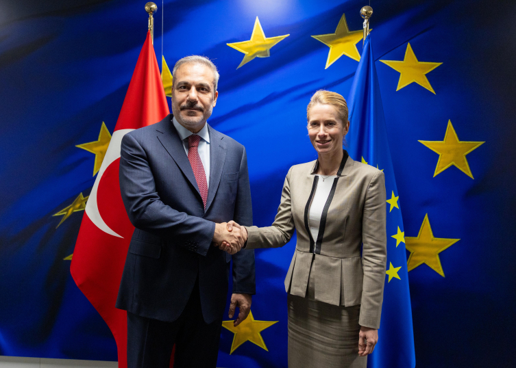 Bakan Fidan'dan NATO'da diplomasi trafiği