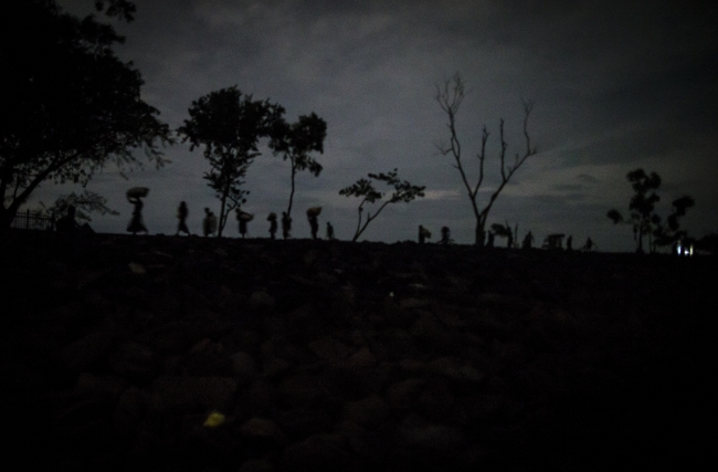 Myanmar ordusu Arakan köylerini "askerileştiriyor"