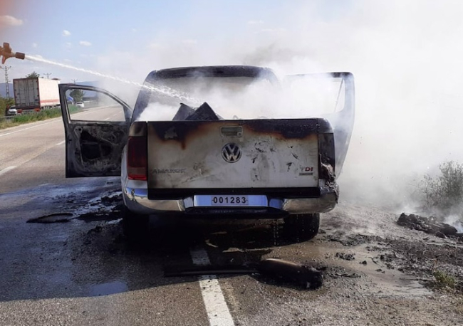 Kastamonu'da askeri pikap yandı