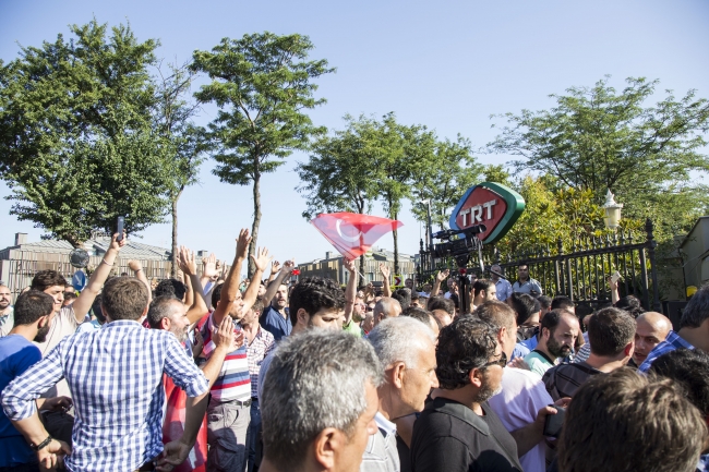 15 Temmuz gecesi hain darbecilere TRT‘yi teslim etmeyenler o geceyi anlattı