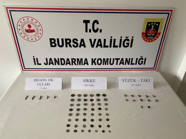 Bursa'da tarihi eser operasyonu: 71 eser ele geçirildi, 3 gözaltı