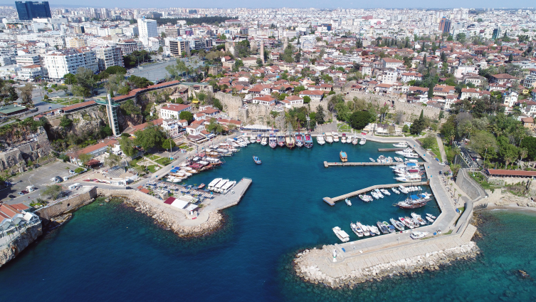 Yabancıların yatırım gözdesi Antalya oldu
