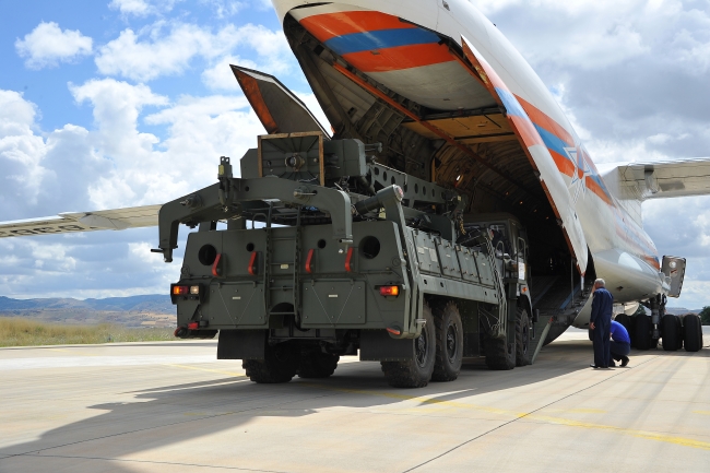 S-400 teslimatı sürüyor: Yeni parçalar Mürted'e indi