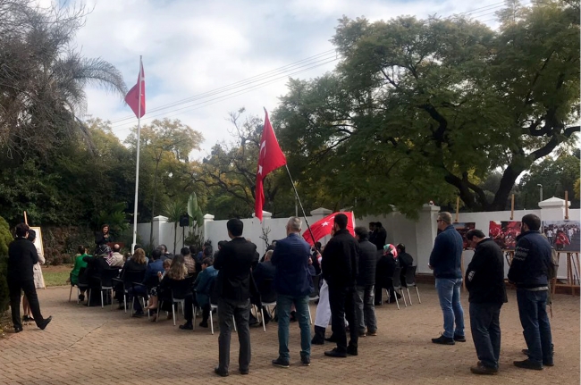 Türkiye'den kilometrelerce uzakta şehitler unutulmadı