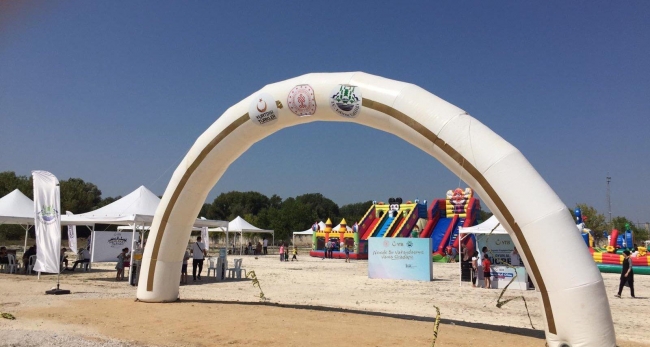 Kültür ve Turizm Bakanı Ersoy Kapıkule'de gurbetçileri ziyaret etti