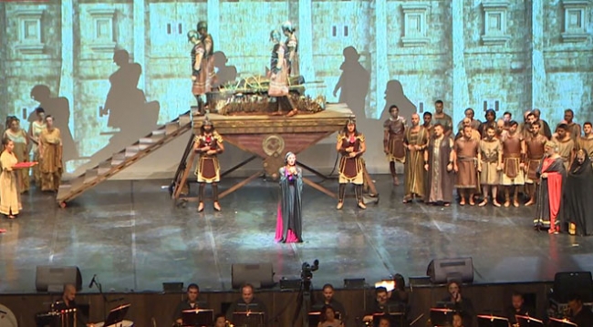 Antalya'da Troya epik operası sahnelendi