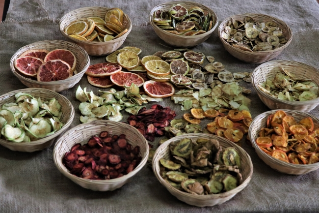 Isparta'dan 10 ülkeye meyve cipsi ihracatı