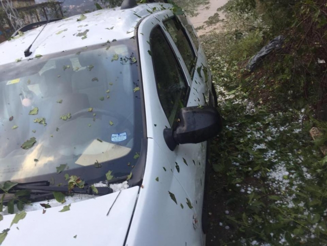 Ordu'da ceviz büyüklüğündeki dolu yüzlerce eve zarar verdi