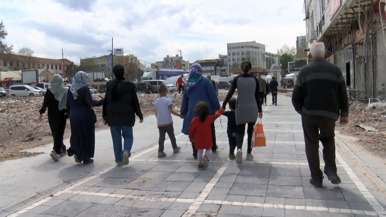 Malatya'da depremzedelerin buruk bayram telaşı