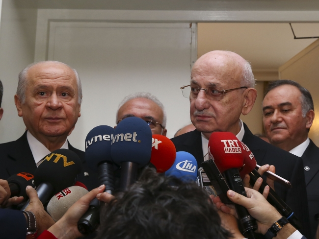 Kahraman, Bahçeli'den Meclis başkanlığı seçimi için destek istedi