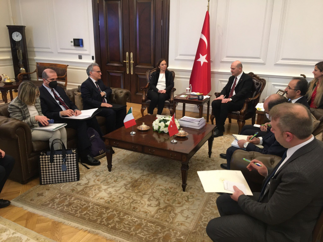 Bakan Soylu, İtalyan mevkidaşı ile görüştü