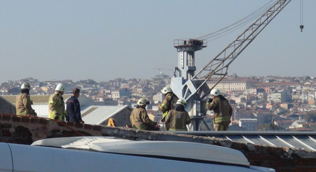 Haliç Tersanesi'ndeki yangın söndürüldü