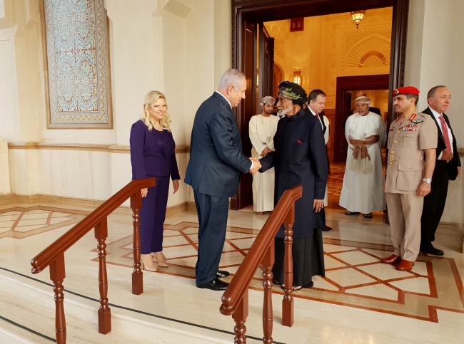 Netanyahu ilk kez bir Körfez ülkesini ziyaret etti