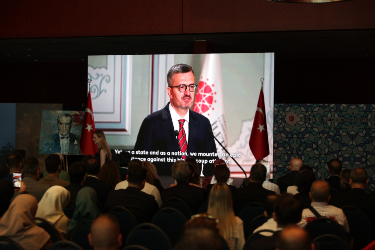 "Milli İrade ve Demokratik Direnç: 10. Yılında 15 Temmuz" panelleri düzenlendi