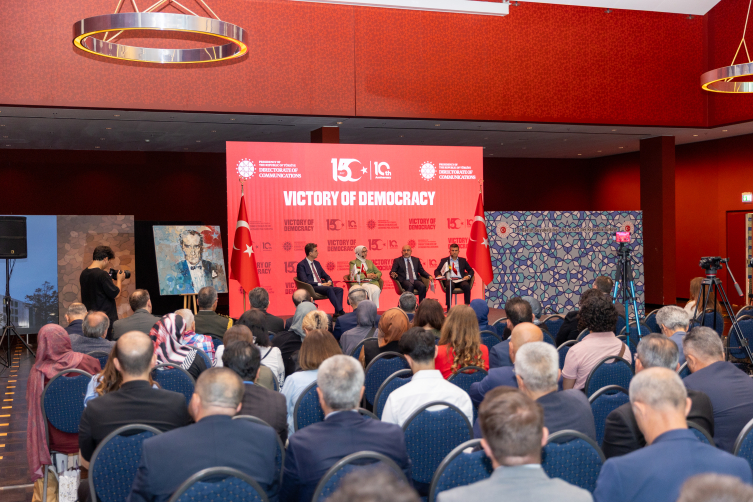 "Milli İrade ve Demokratik Direnç: 10. Yılında 15 Temmuz" panelleri düzenlendi