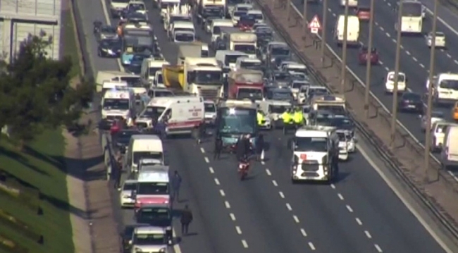 TEM Otoyolu'nda feci kaza: 2 ölü