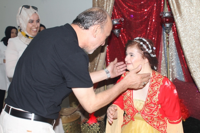 Down sendromlu Zeynep'in kına gecesi hayali gerçek oldu