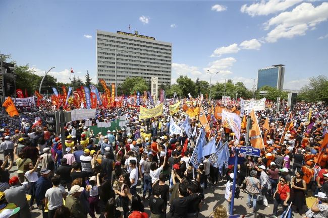 1 Mayıs yurt genelinde coşkuyla kutlandı