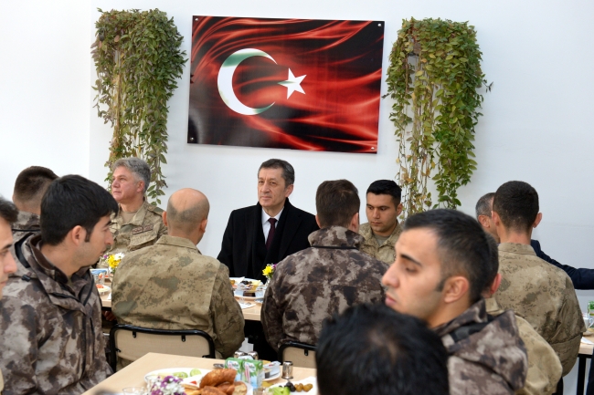 Bakan Selçuk: Tunceli'nin başarı hikayesi Türkiye için büyük bir örnek