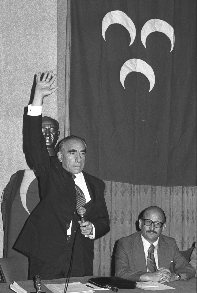 Ülkücü hareketin lideri: Alparslan Türkeş