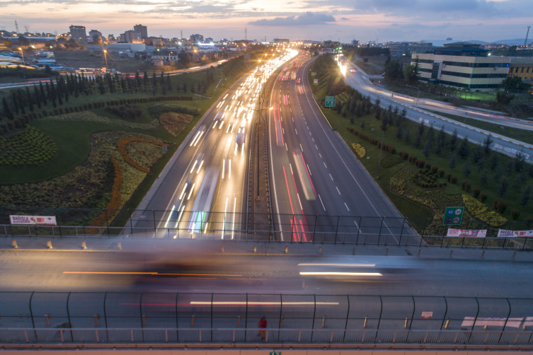 Uzun yol sürücülerinin kabusu: Yol hipnozu
