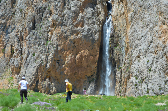 Doğa tutkunlarının gezi rotası: Kırkmerdiven Şelaleleri