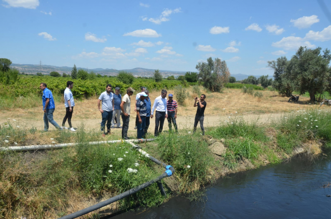 Manisa'da kanala dökülen sıvı 4 işçiyi zehirledi