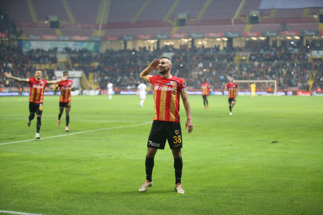 Galatasaray'ın 6 maçlık yenilmezlik serisi Kayseri'de bozuldu