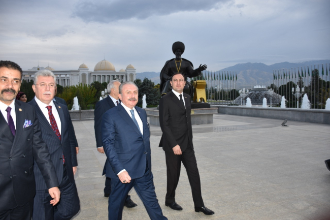 TBMM Başkanı Şentop'tan Türkmenistan ziyareti