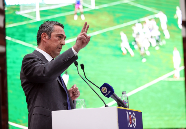 Ali Koç: VAR'ı Türk hakemlerinden kurtarmalıyız