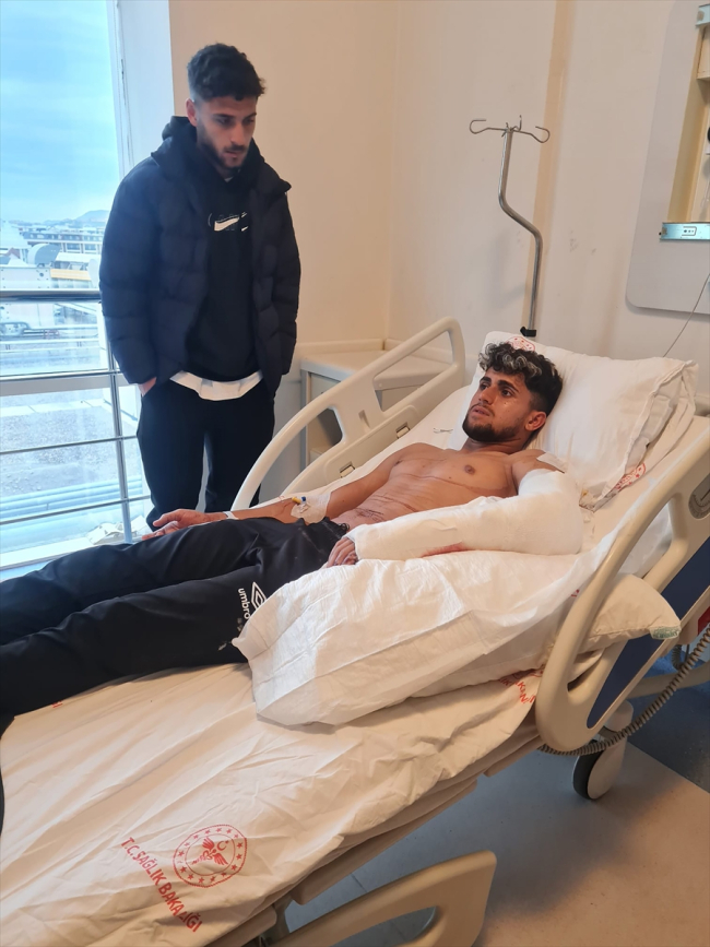 Alanya Kestelspor kafilesi kaza yaptı: 14 yaralı