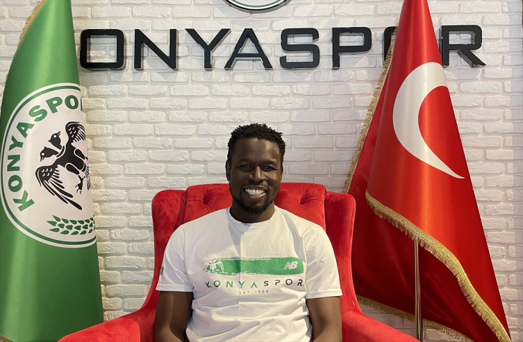 Konyasporlu Mame Diouf taraftarı önünde de gol sevinci yaşamak istiyor